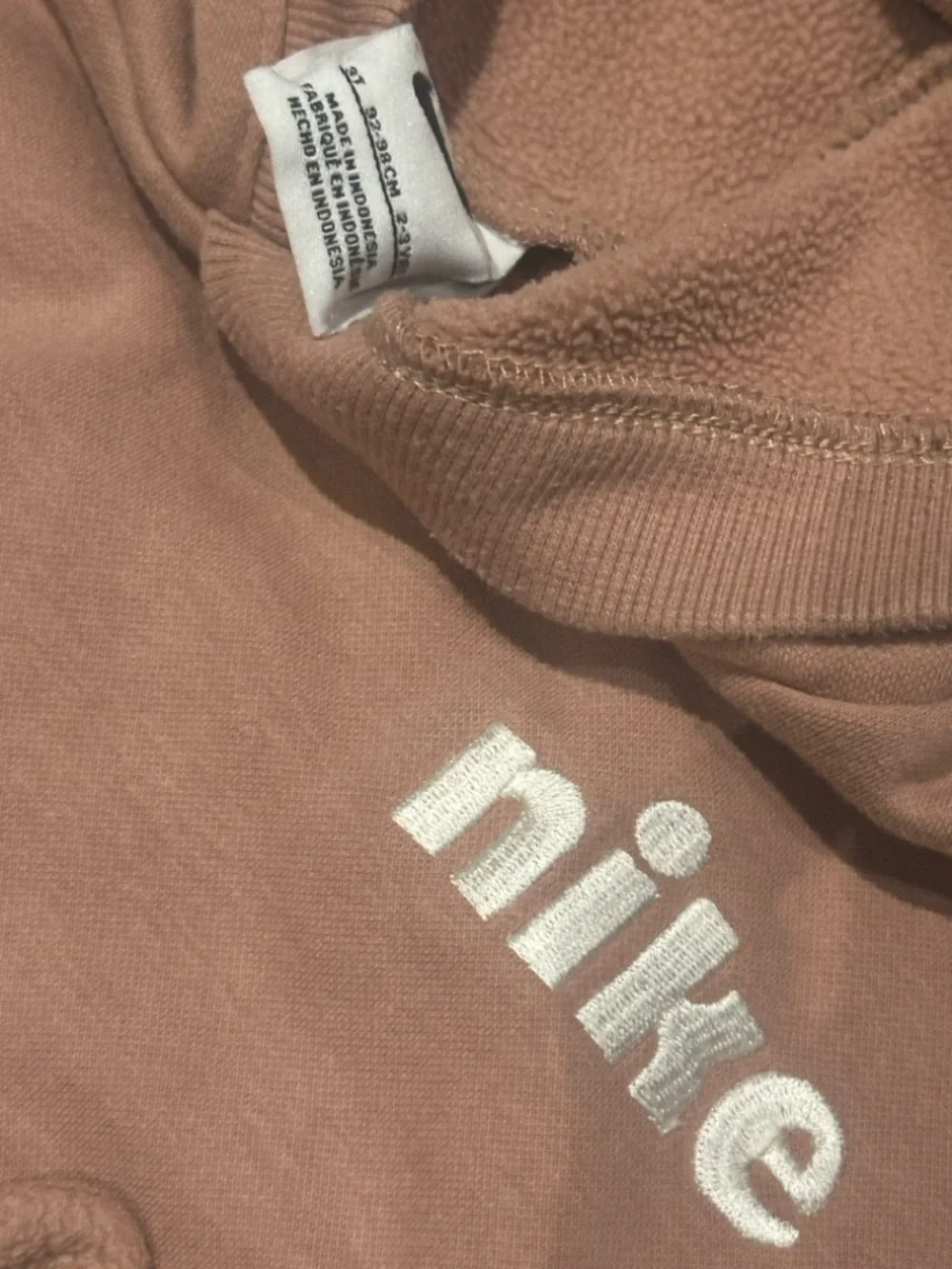 Girls Nike hoodie and joggers 2pc set - Picture 8 of 10